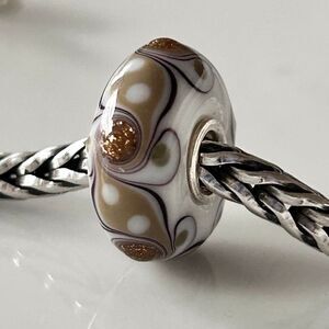 TROLLBEADS Glitter Dots Opaque Unique LAA 925S NEW, White Beige & Black Swirls